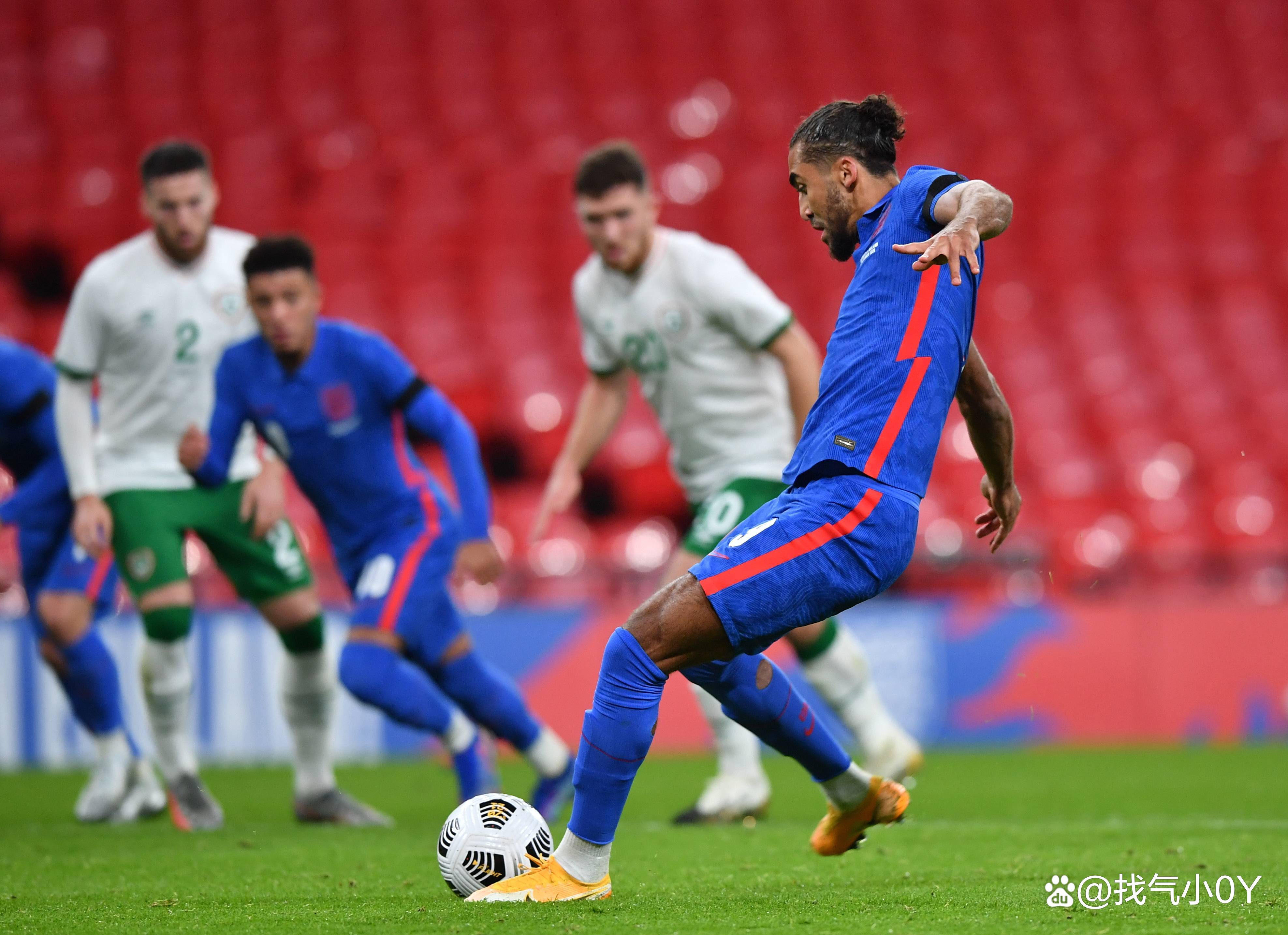 包含爱尔兰国家队备战欧洲赛事，士气高涨的词条