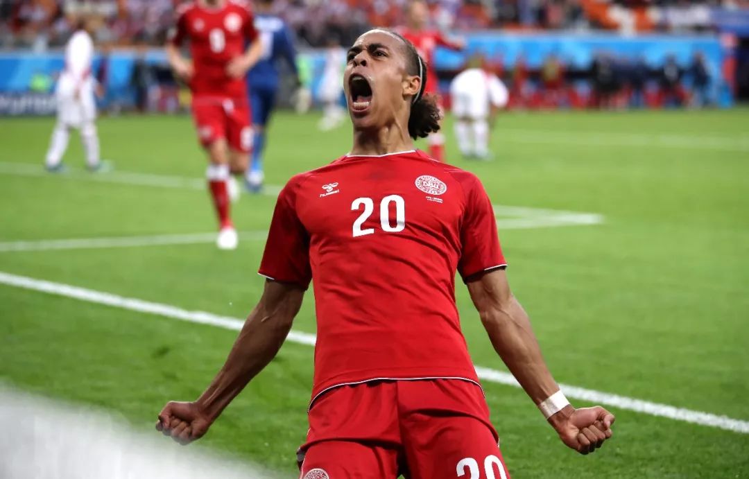 关于丹麦连进五球轻取秘鲁：世界杯热身赛表现抢眼的信息