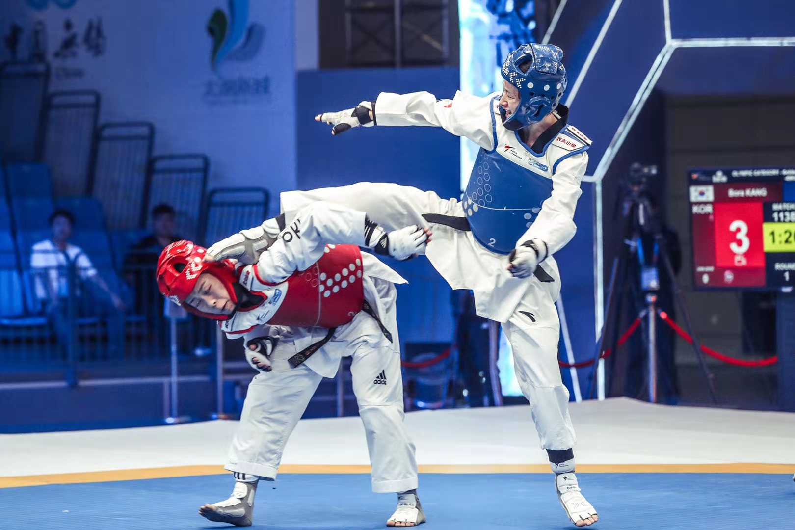 河北精英斩获关键三分，冲刺联赛前八的简单介绍