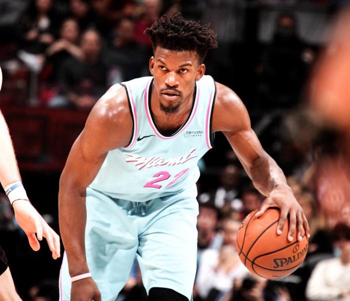 热火再战凯尔特人，实力对决引人期待