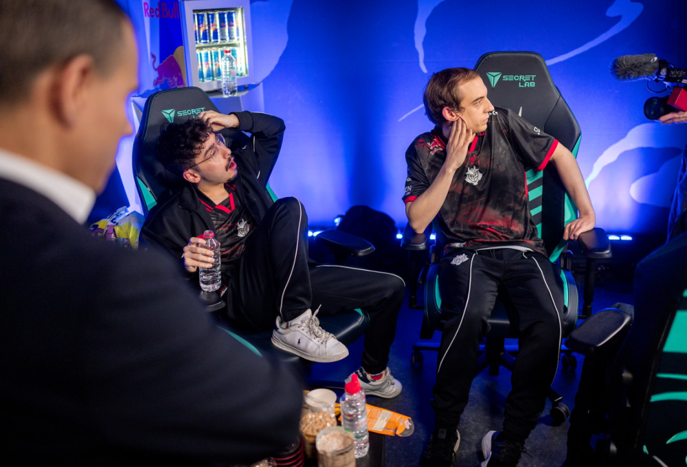 DRX碾压TES,Hanssama打出惊人五杀四强赛2:1(首尔) DRX碾压TES,Hanssama打出惊人五杀四强赛2:1(首尔)