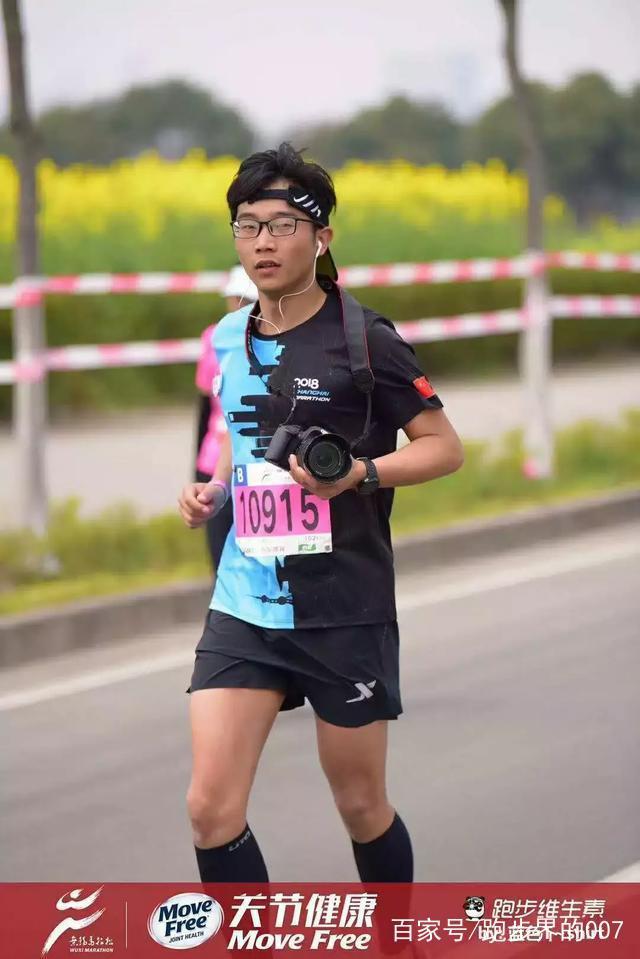 关于新晋选手夺冠后受访,分享励志经历的信息 关于新晋选手夺冠后受访,分享励志经历的信息