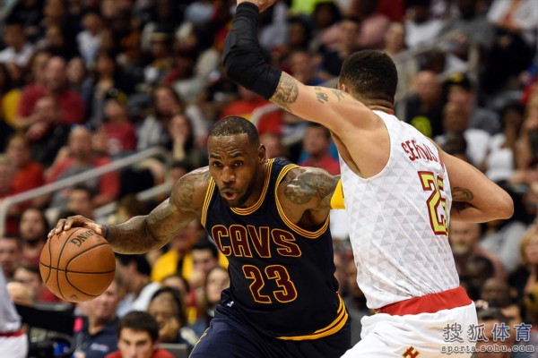 骑士力克老鹰,一举夺得胜利庆典的简单介绍 骑士力克老鹰,一举夺得胜利庆典的简单介绍