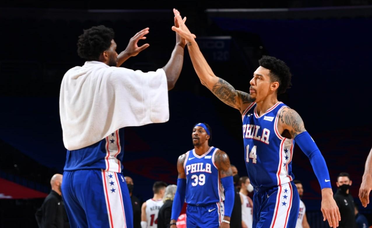 澳大利亚男篮力克篮网B队,丹尼·格林送出助攻的简单介绍 澳大利亚男篮力克篮网B队,丹尼·格林送出助攻的简单介绍