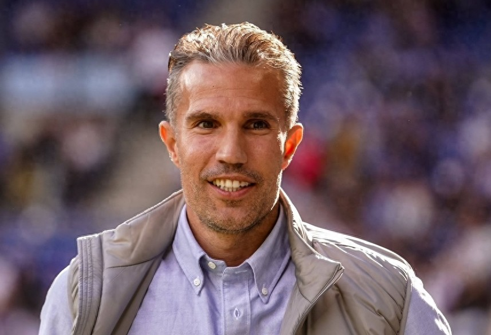 包含瓦伦西亚绝地反击摩洛哥，范佩西惊艳世界的词条