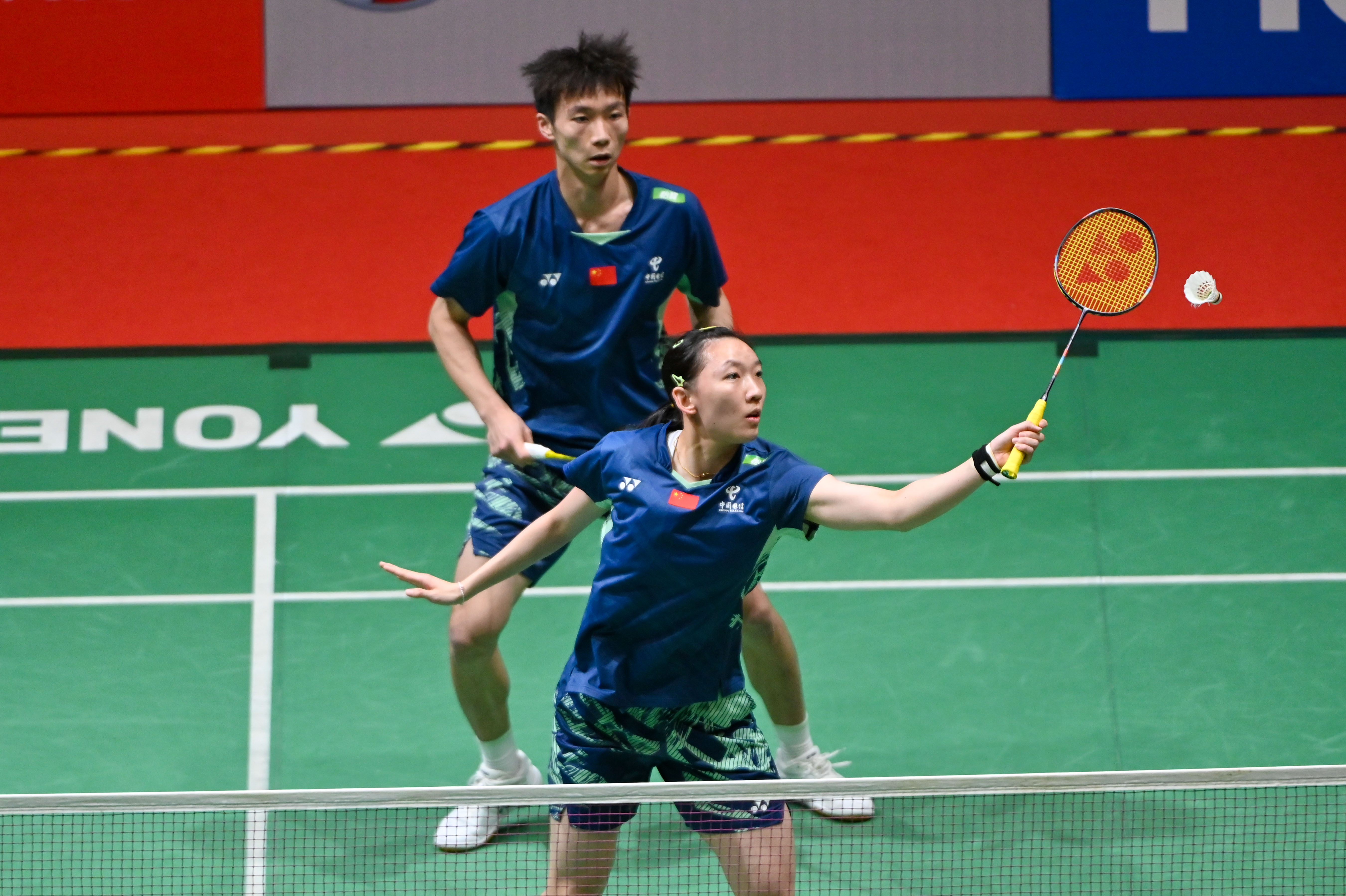 包含中国羽毛球队鏖战马来西亚羽毛球队，安赛龙制霸全场的词条