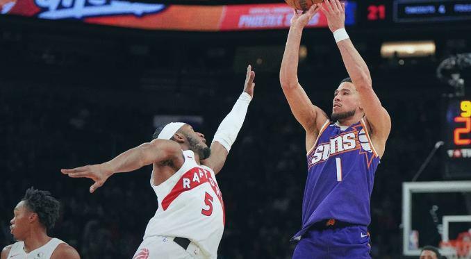 太阳横扫辽宁队,布克点燃赛场 太阳横扫辽宁队,布克点燃赛场