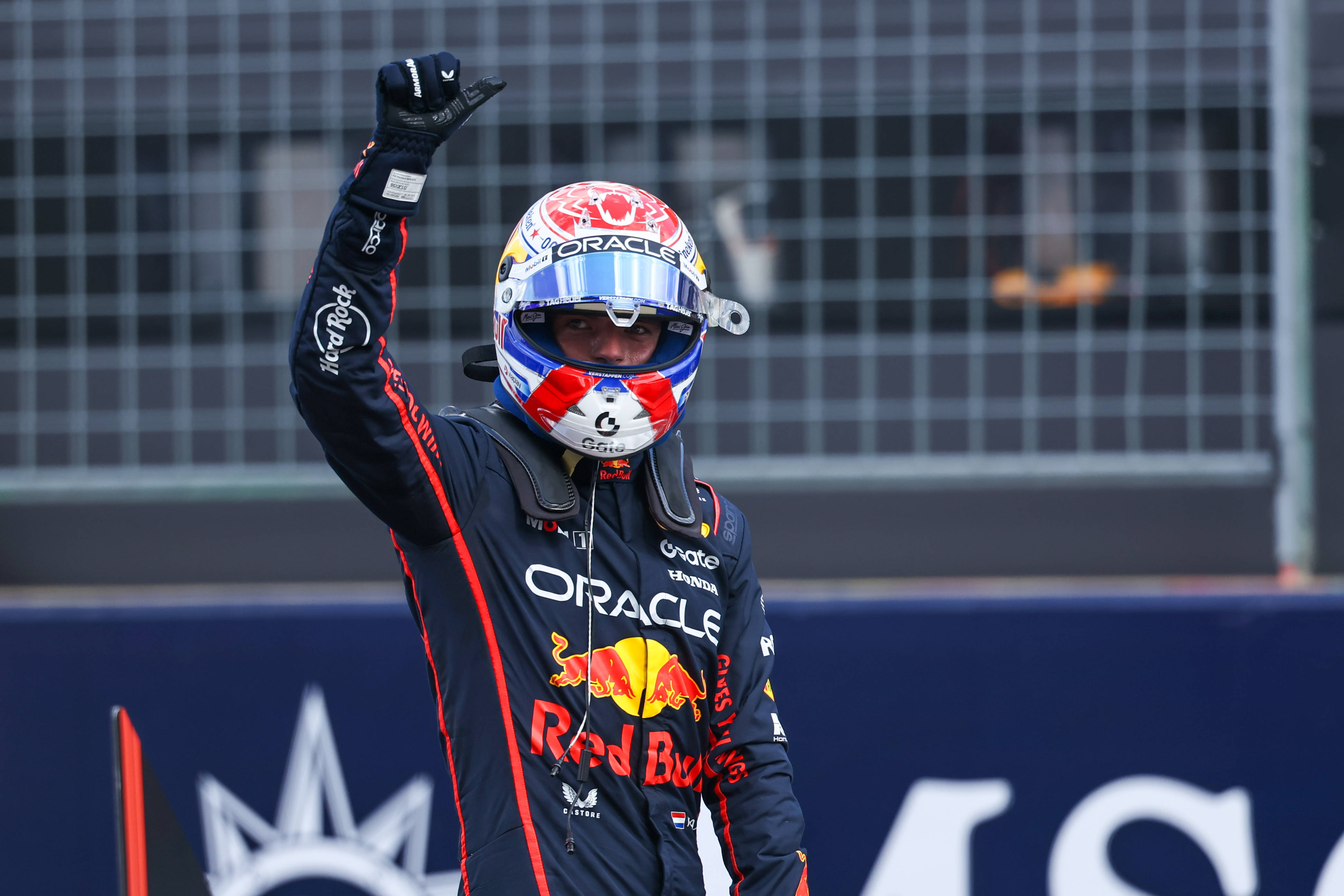 世俱杯改制-红牛车队力克梅赛德斯，拉塞尔惊艳四座