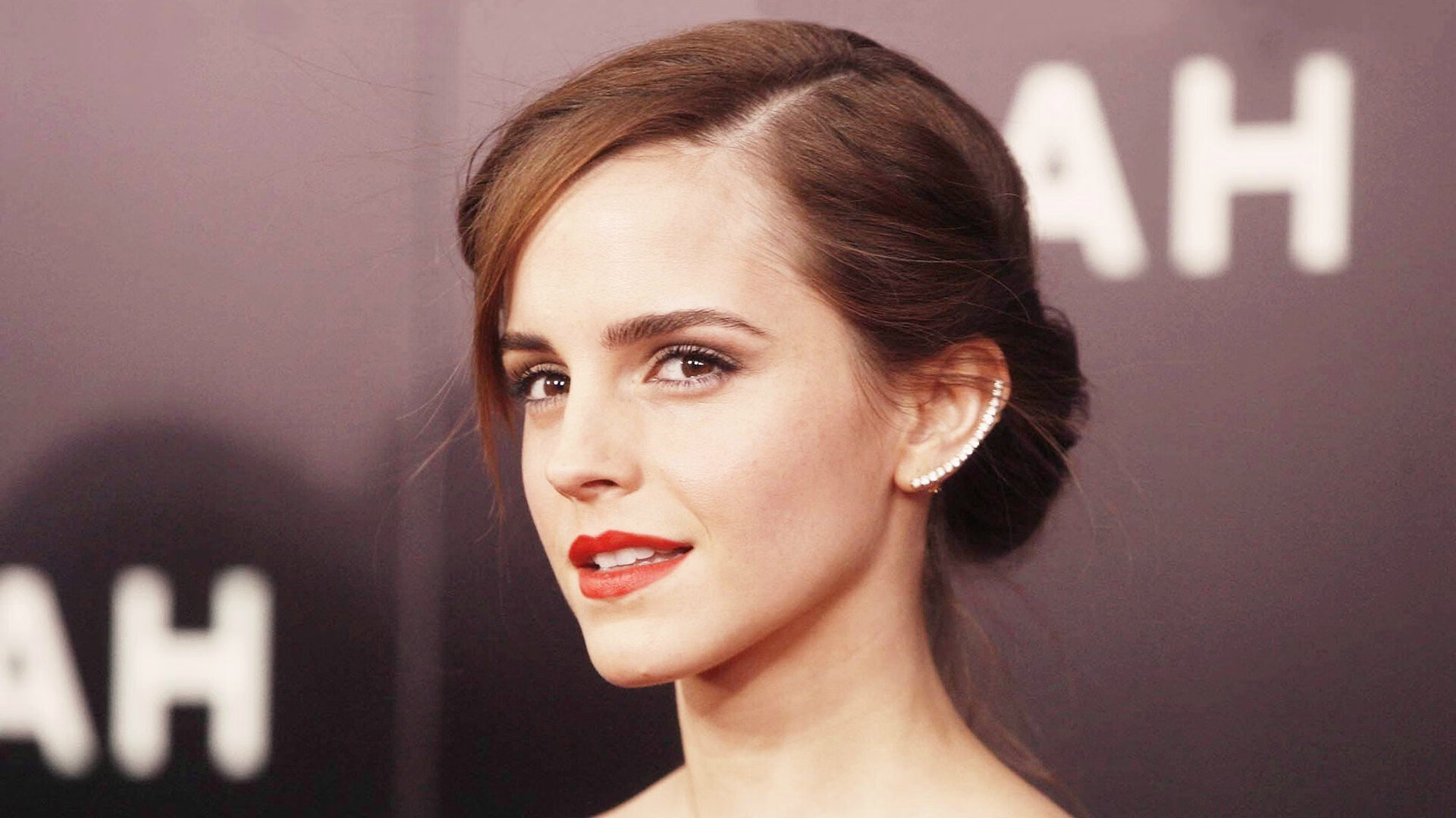 2026世界杯焦点战，奇才轻取雷霆，篮球跨界盛宴引爆全球