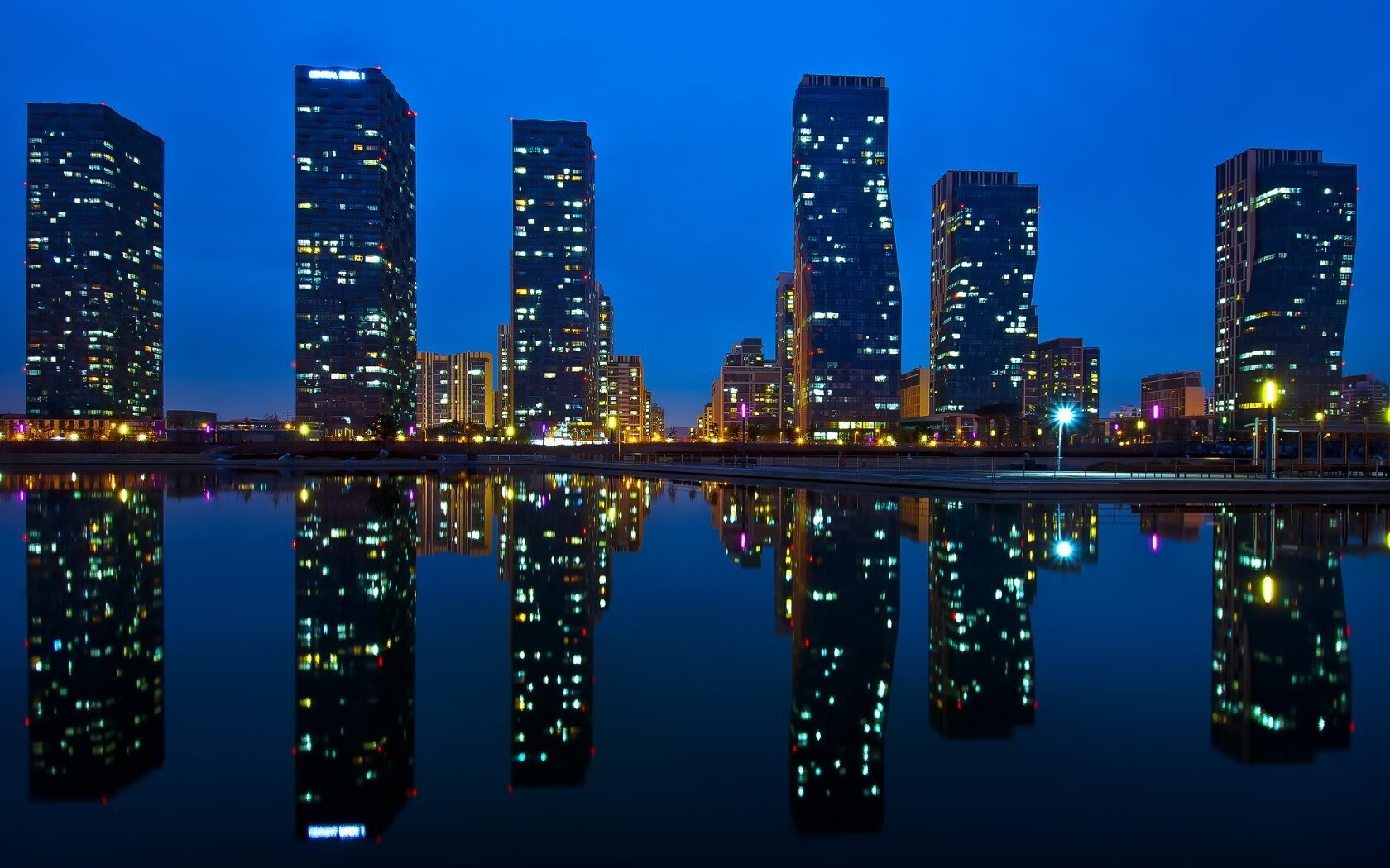 基米希关键先生闪耀,拉齐奥强势击溃雷恩