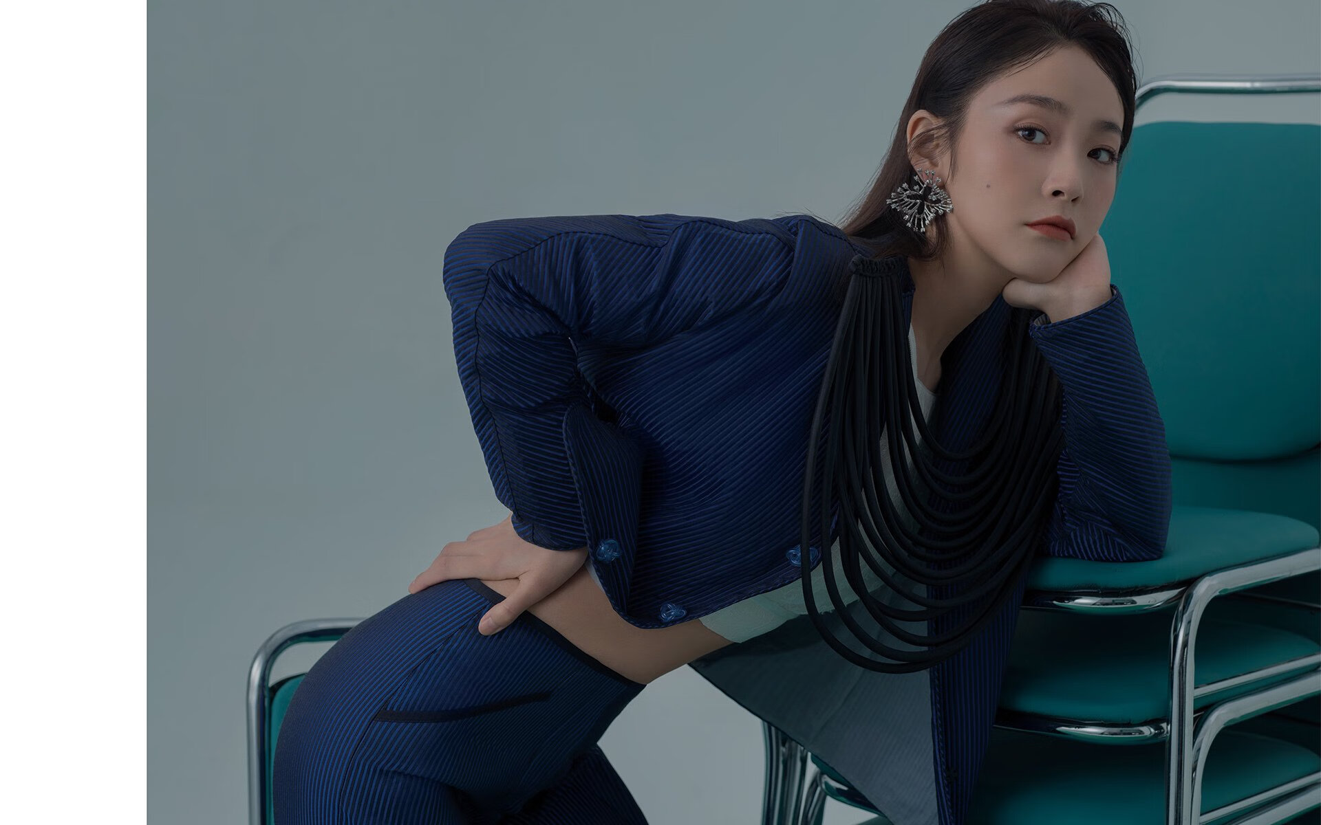 米切尔火力全开，独行侠强压深圳队拉开差距